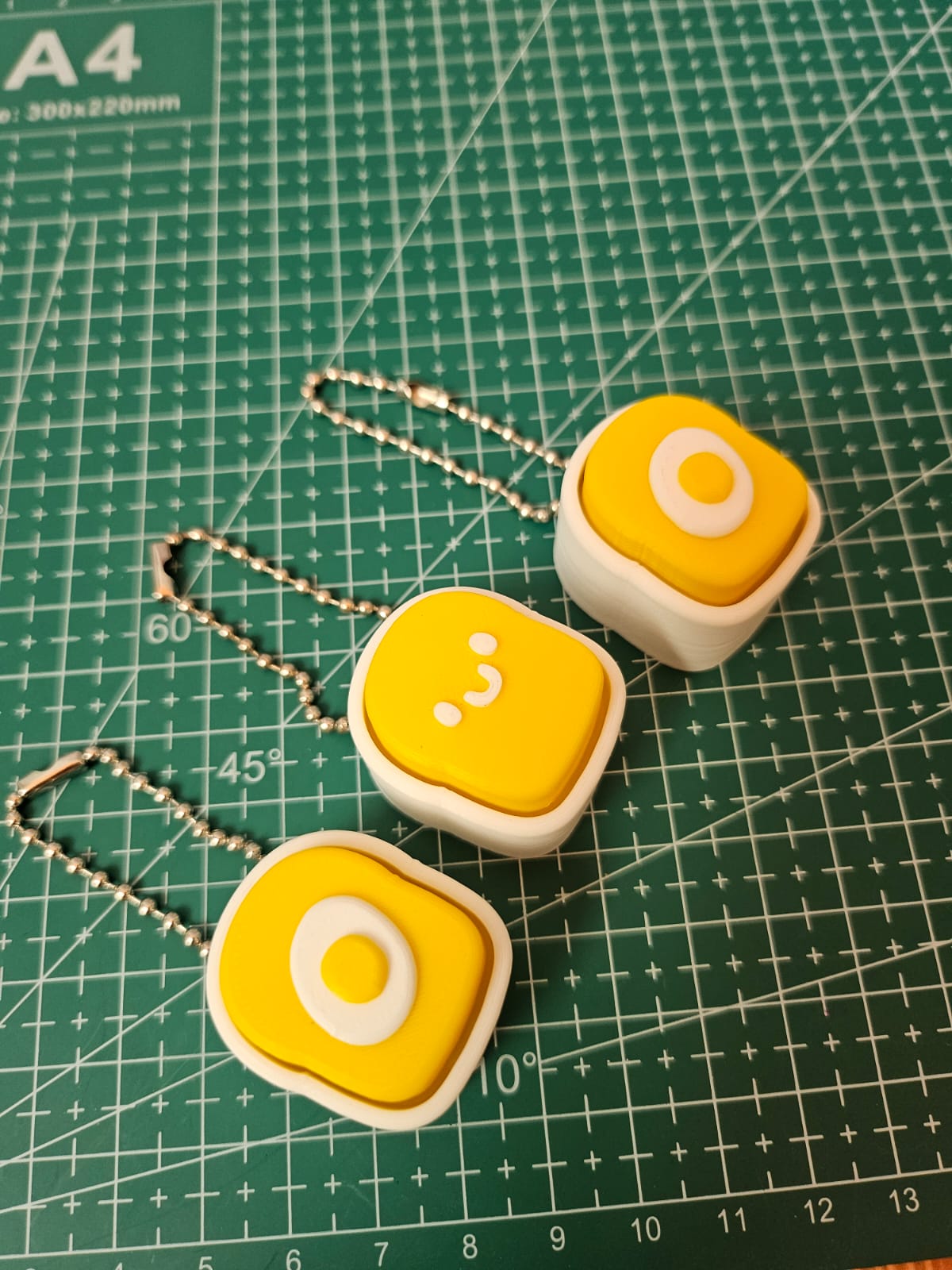 Keychain Mini Toast Clicker 2