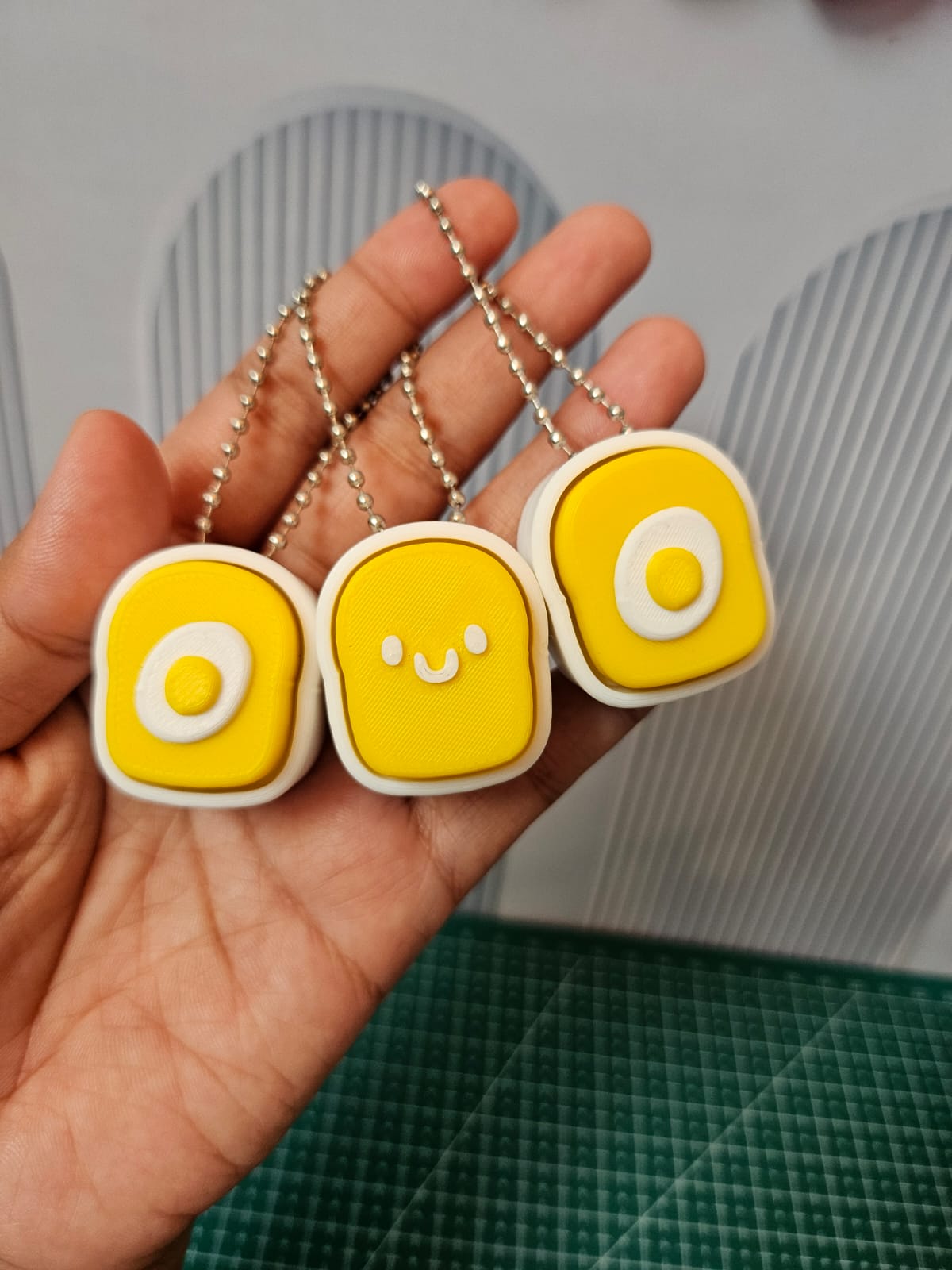 Keychain Mini Toast Clicker 3
